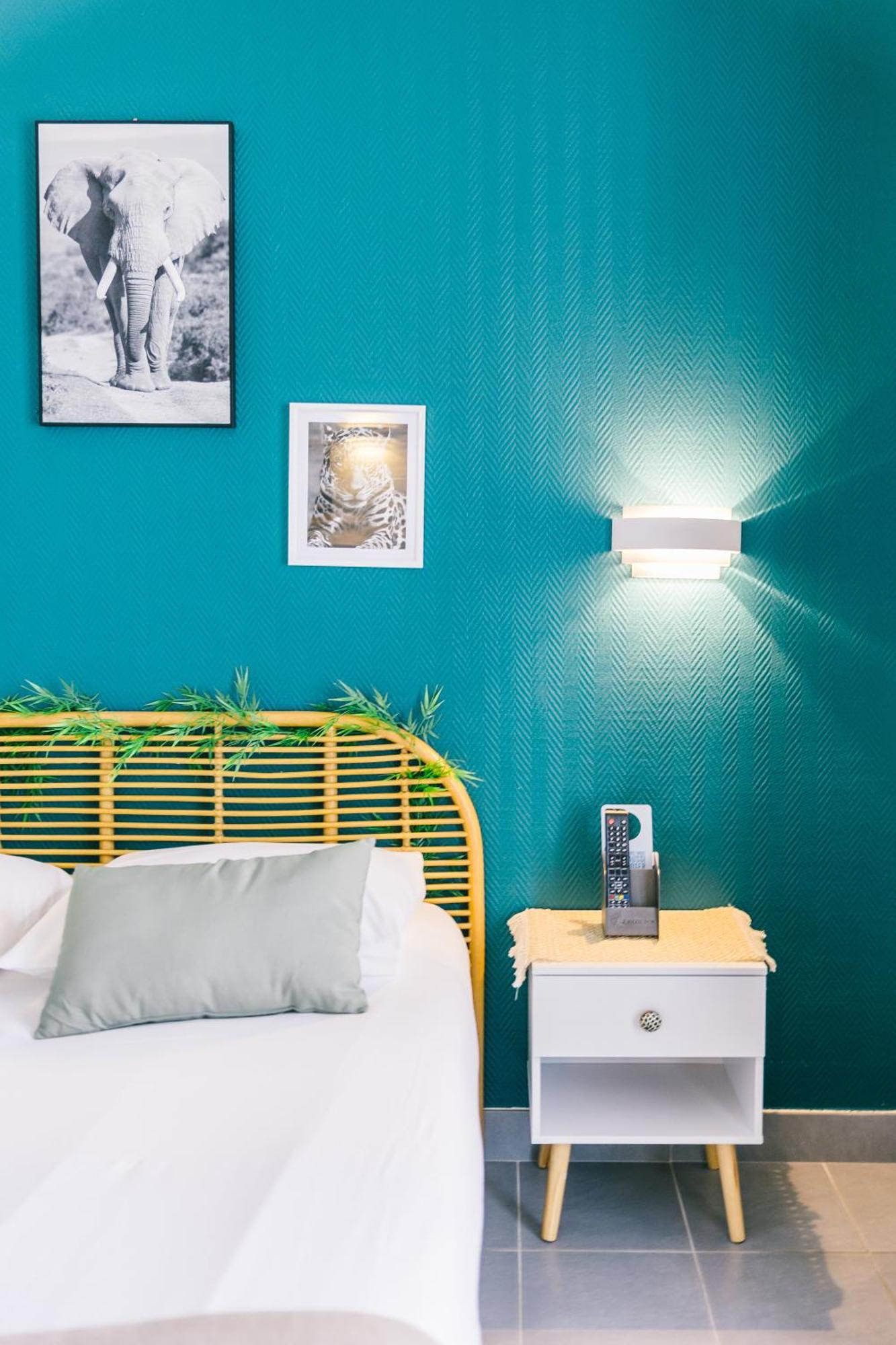 Logis Hotel & Restaurant Le Soleil D'Or Montigny-la-Resle Zewnętrze zdjęcie